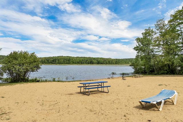 9 Warbonnet Lane, Gilmanton, NH 03237