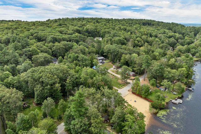 9 Warbonnet Lane, Gilmanton, NH 03237