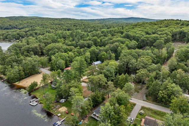 9 Warbonnet Lane, Gilmanton, NH 03237