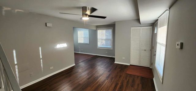 10429 Austin Avenue B, Oak Lawn, IL 60453