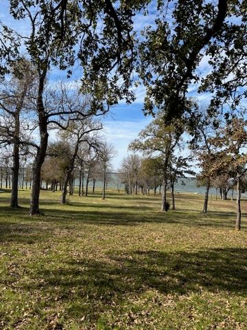 9 captains court, Streetman, TX 75859