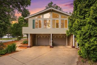 832 Bartosh Lane, River Falls, WI 54022