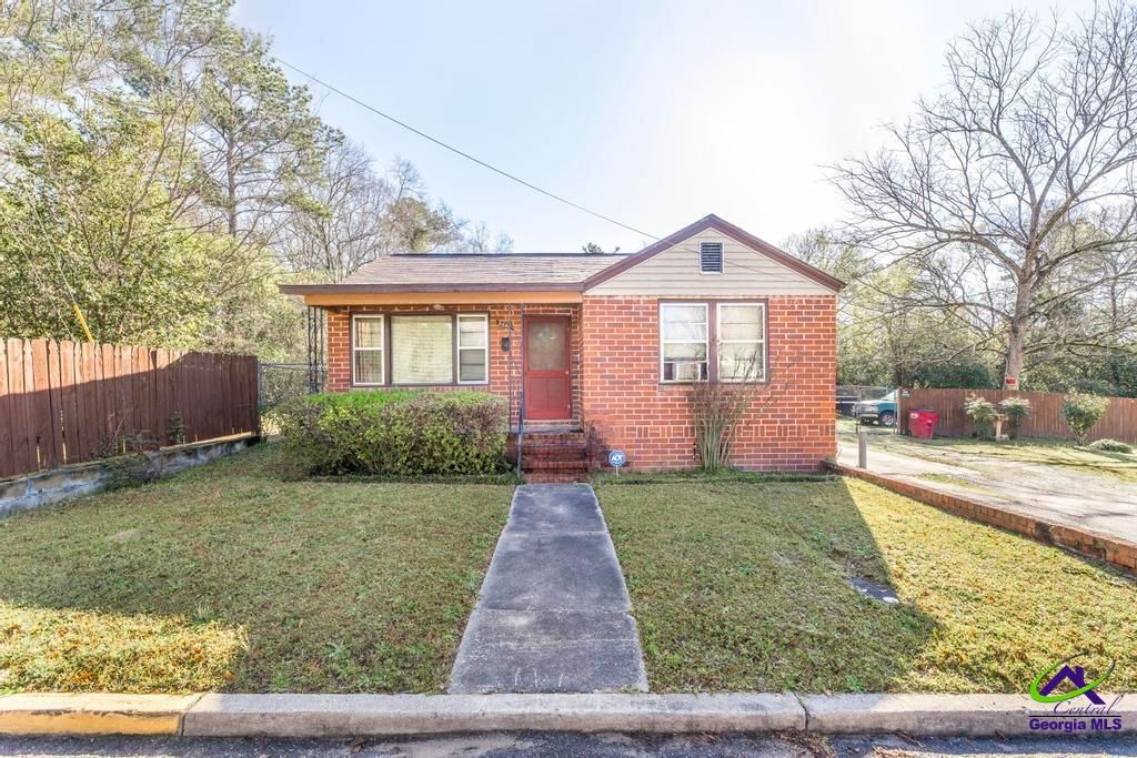 3493 Barnes Street, Macon, GA 31204