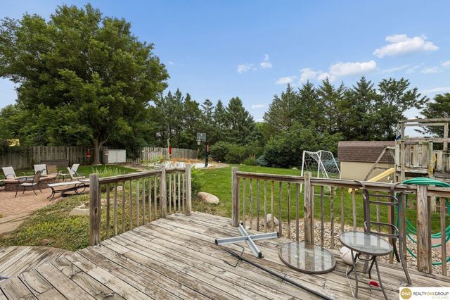 11715 S 25th Avenue Circle, Bellevue, NE 68123