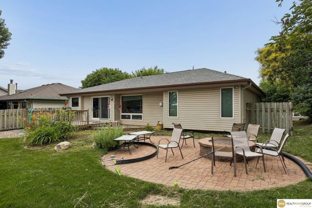 11715 S 25th Avenue Circle, Bellevue, NE 68123