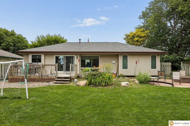11715 S 25th Avenue Circle, Bellevue, NE 68123