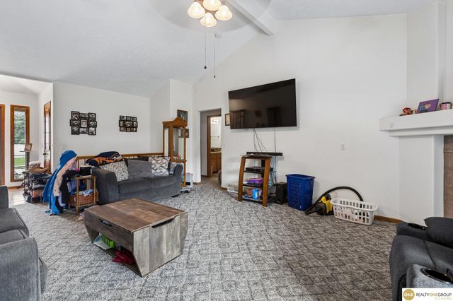 11715 S 25th Avenue Circle, Bellevue, NE 68123