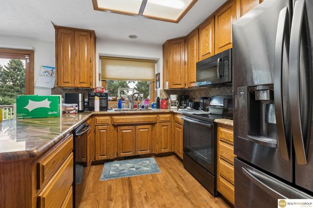 11715 S 25th Avenue Circle, Bellevue, NE 68123