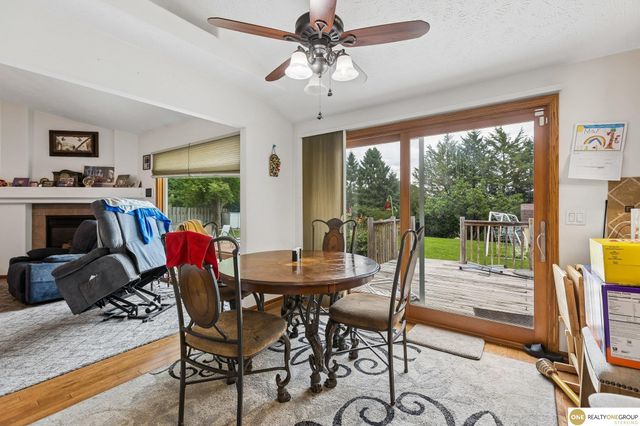 11715 S 25th Avenue Circle, Bellevue, NE 68123