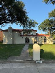 11402 Galbreath Drive, Houston, TX 77066
