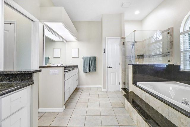2203 VALRICO FOREST DRIVE, Valrico, FL 33594