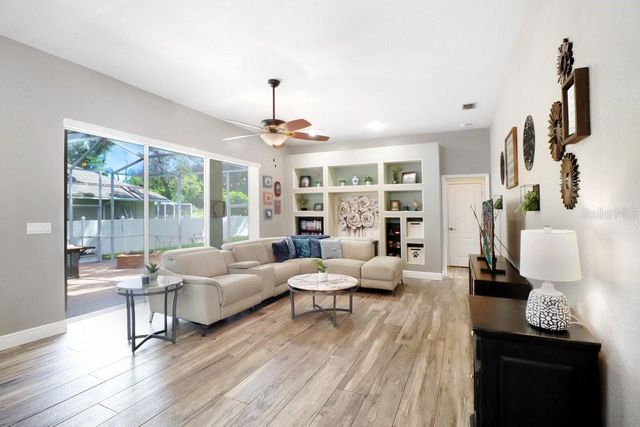 2203 VALRICO FOREST DRIVE, Valrico, FL 33594