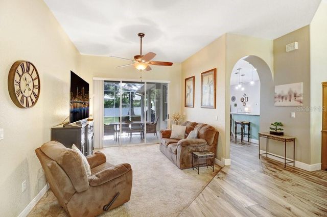 2203 VALRICO FOREST DRIVE, Valrico, FL 33594