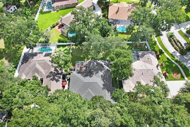2203 VALRICO FOREST DRIVE, Valrico, FL 33594