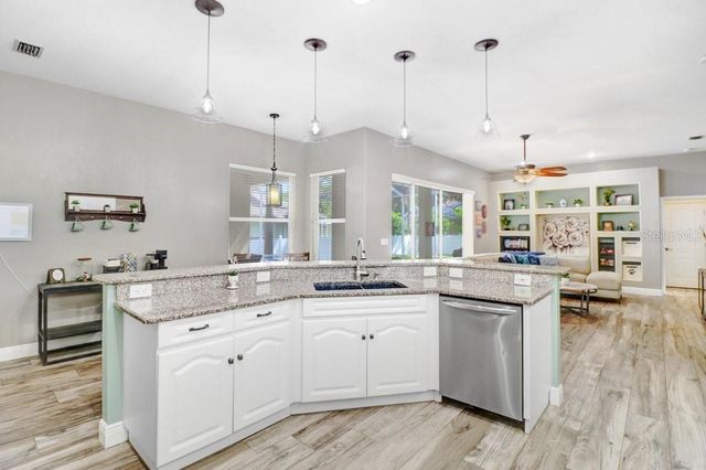 2203 VALRICO FOREST DRIVE, Valrico, FL 33594