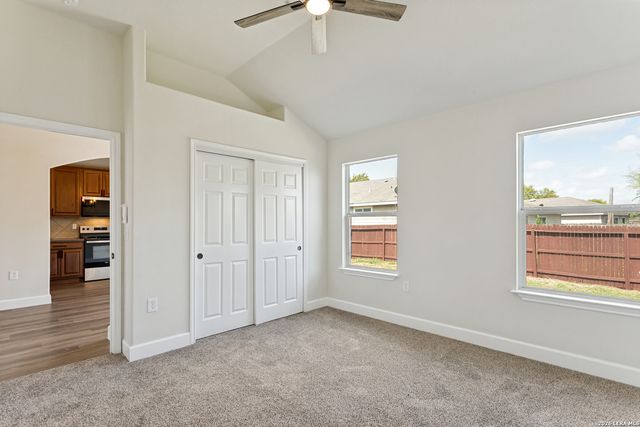 8819 MISSION BRK, San Antonio, TX 78223