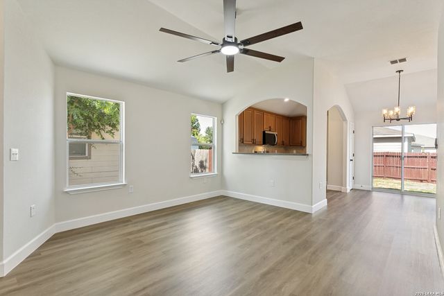 8819 MISSION BRK, San Antonio, TX 78223