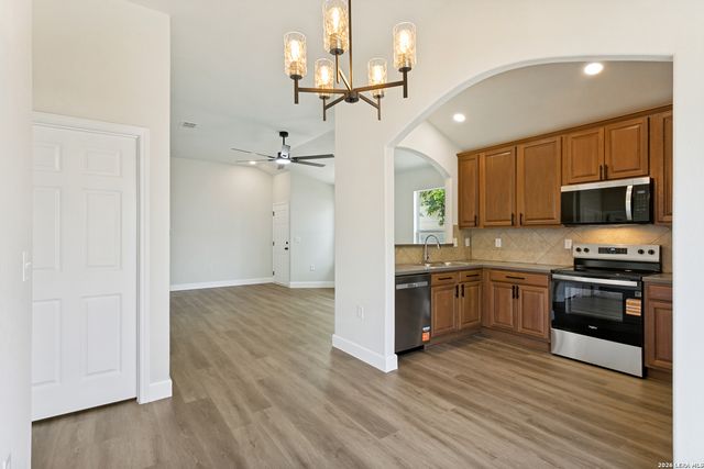 8819 MISSION BRK, San Antonio, TX 78223