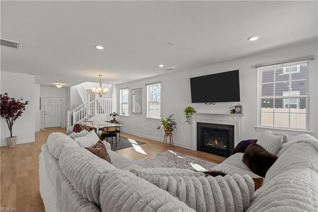 421 Middleton WAY, Chesapeake, VA 23322