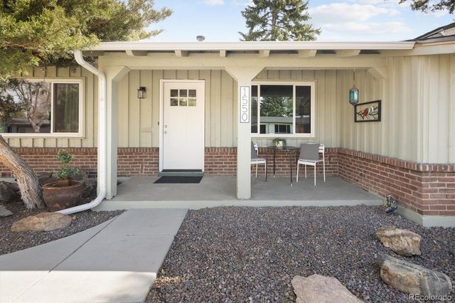 1550 S Forest Street, Denver, CO 80222