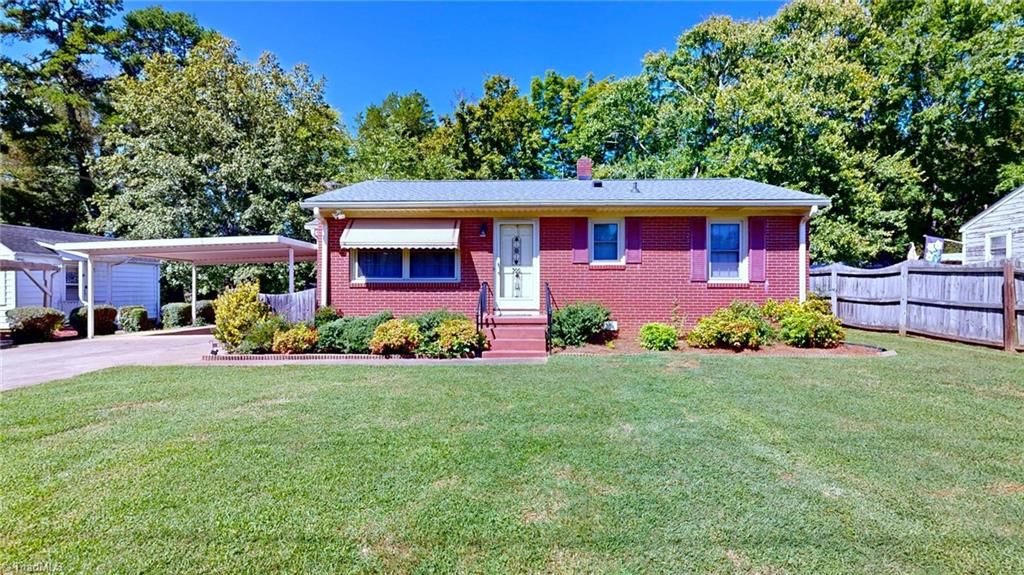 300 Hillside Drive, Lexington, NC 27295