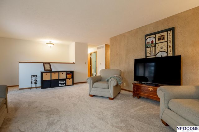 8141 Bancroft Avenue, Lincoln, NE 68506