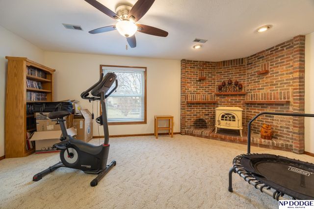 8141 Bancroft Avenue, Lincoln, NE 68506