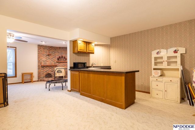 8141 Bancroft Avenue, Lincoln, NE 68506