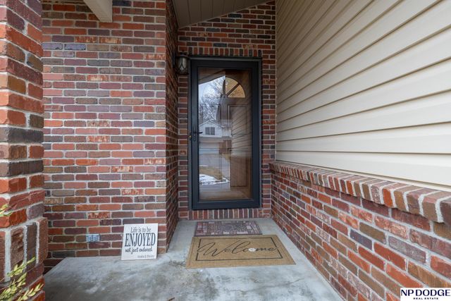 8141 Bancroft Avenue, Lincoln, NE 68506