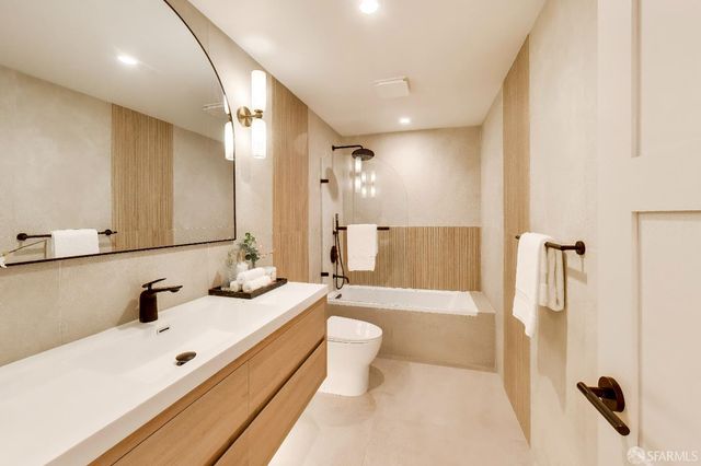 975 Darien Way, San Francisco, CA 94127