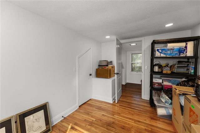 3231 Somerset Drive, Prairie Village, KS 66206