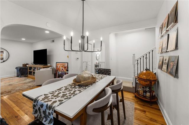3231 Somerset Drive, Prairie Village, KS 66206