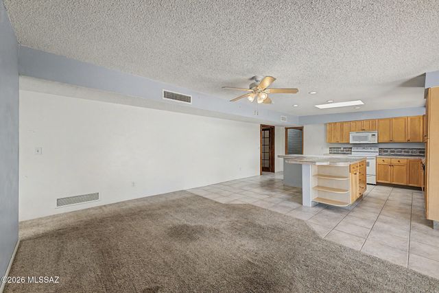 11150 E Sundance Drive, Tucson, AZ 85749
