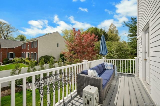 34 Eagle Court, White Plains, NY 10605