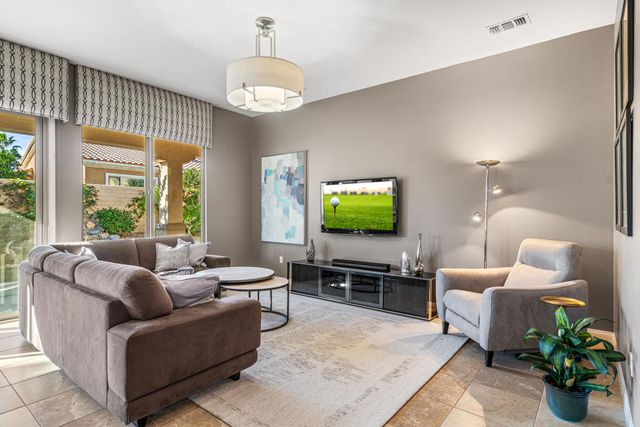 40155 Calle Loma Entrada, Indio, CA 92203