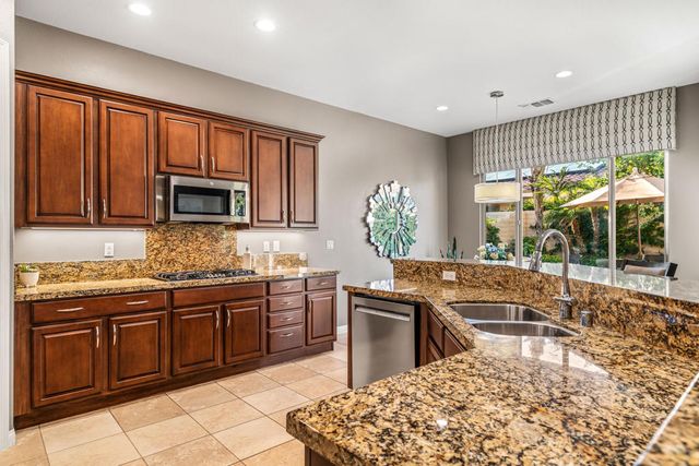 40155 Calle Loma Entrada, Indio, CA 92203