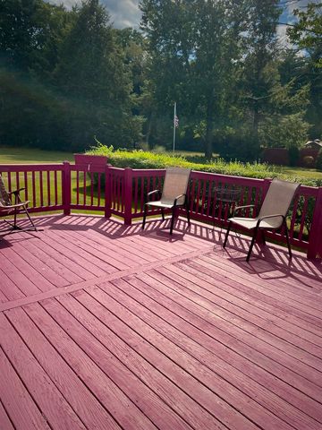 8 Southgate Drive, Bedford, NH 03110