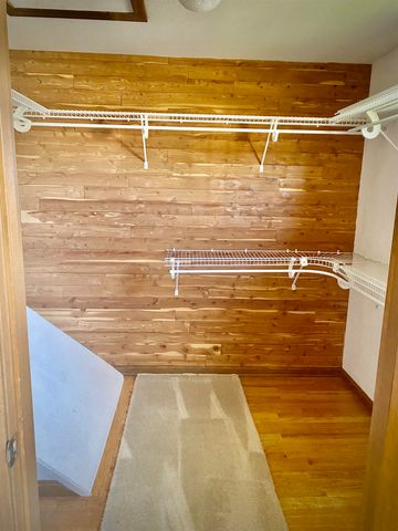 8 Southgate Drive, Bedford, NH 03110