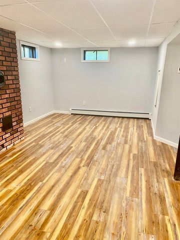 8 Southgate Drive, Bedford, NH 03110