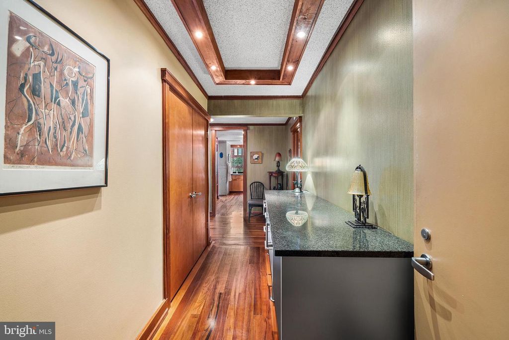 241 S 6TH ST #305, PHILADELPHIA, PA 19106 — photo 2