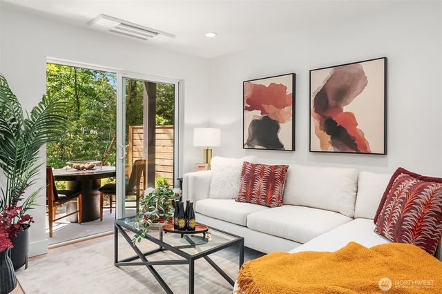 14856 Site 3 NE 2nd Court, Bellevue, WA 98007