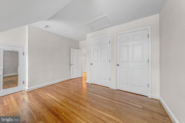 220 S 32ND ST, Purcellville, VA 20132