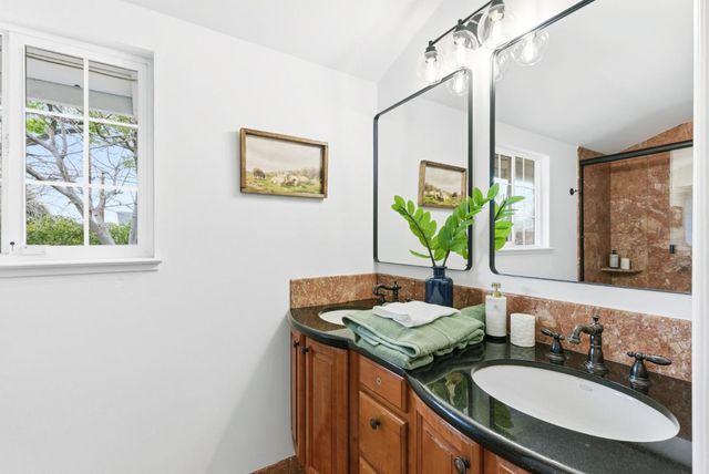 225 W Meadow Drive, Palo Alto, CA 94306