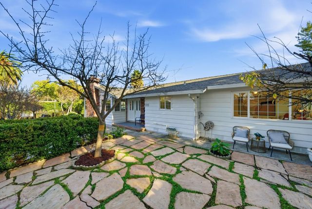 225 W Meadow Drive, Palo Alto, CA 94306