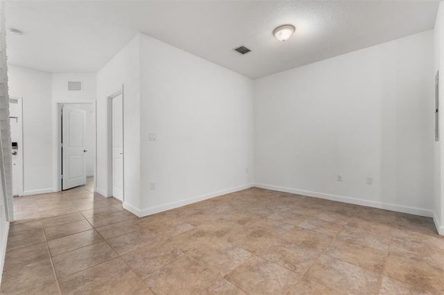 340 NE 208th Terrace 340, Miami, FL 33179