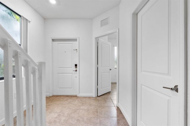 340 NE 208th Terrace 340, Miami, FL 33179