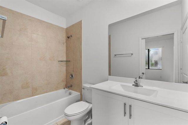 340 NE 208th Terrace 340, Miami, FL 33179