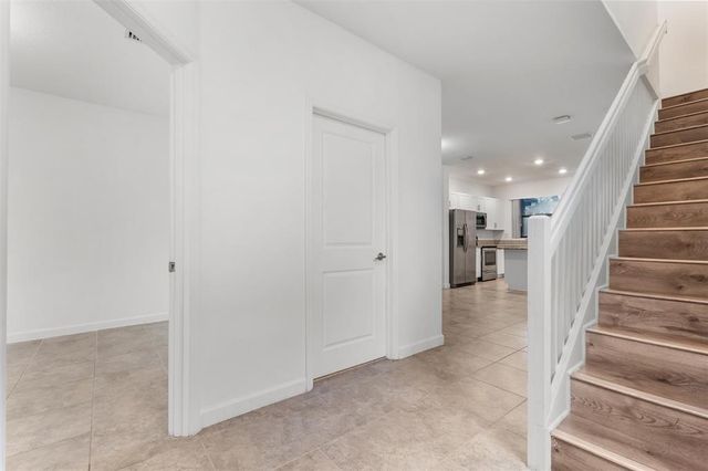 340 NE 208th Terrace 340, Miami, FL 33179