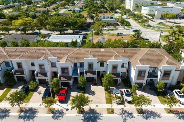 340 NE 208th Terrace 340, Miami, FL 33179