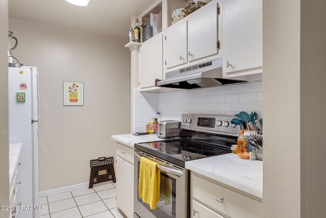 220 Doucet Road 153g, Lafayette, LA 70503